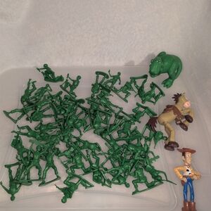 Toy Story Woody, Bullseye & Green Army Men Lot